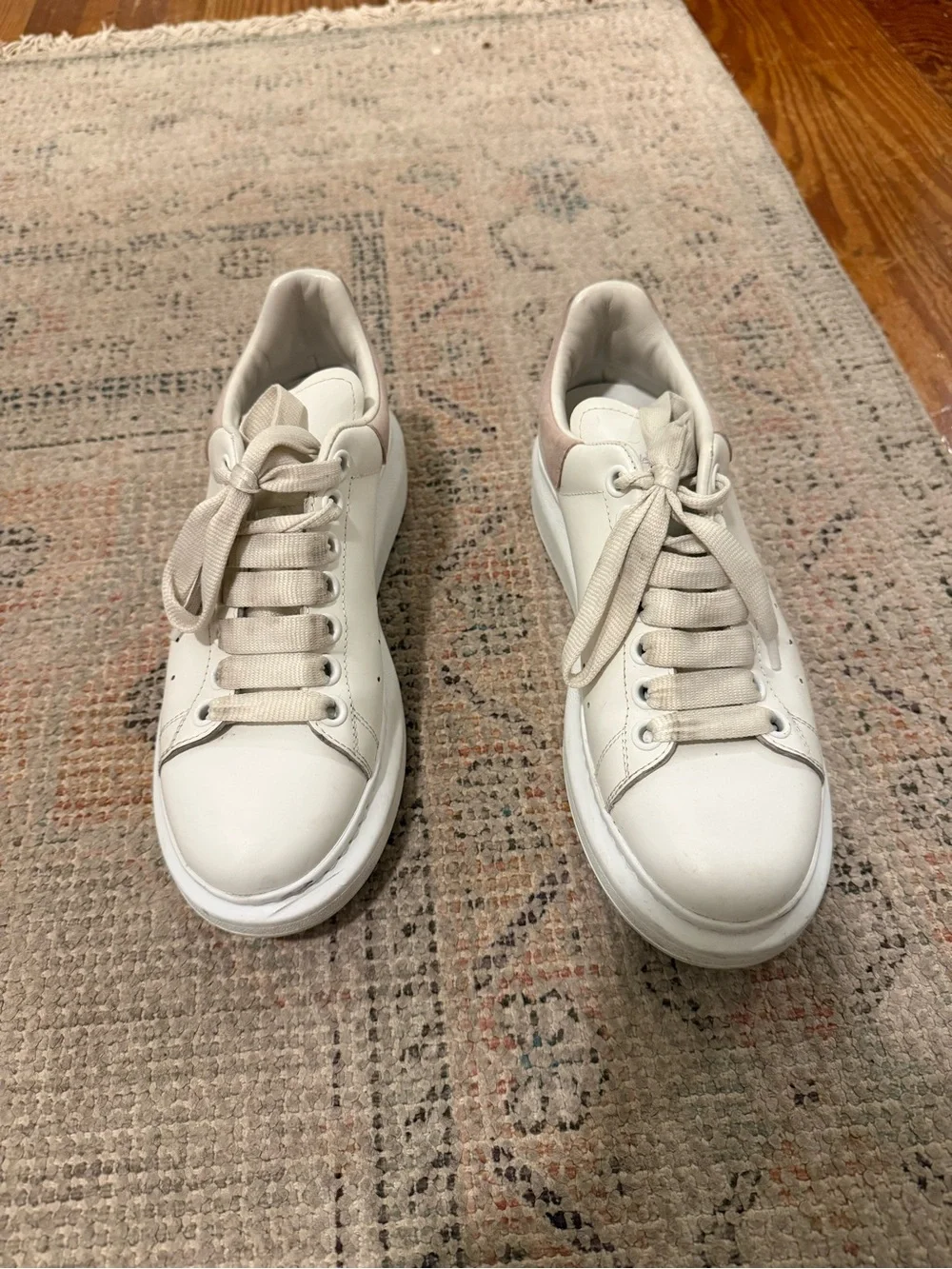 Alexander McQueen White Leather Platform Sneakers with Beige Heel Tab